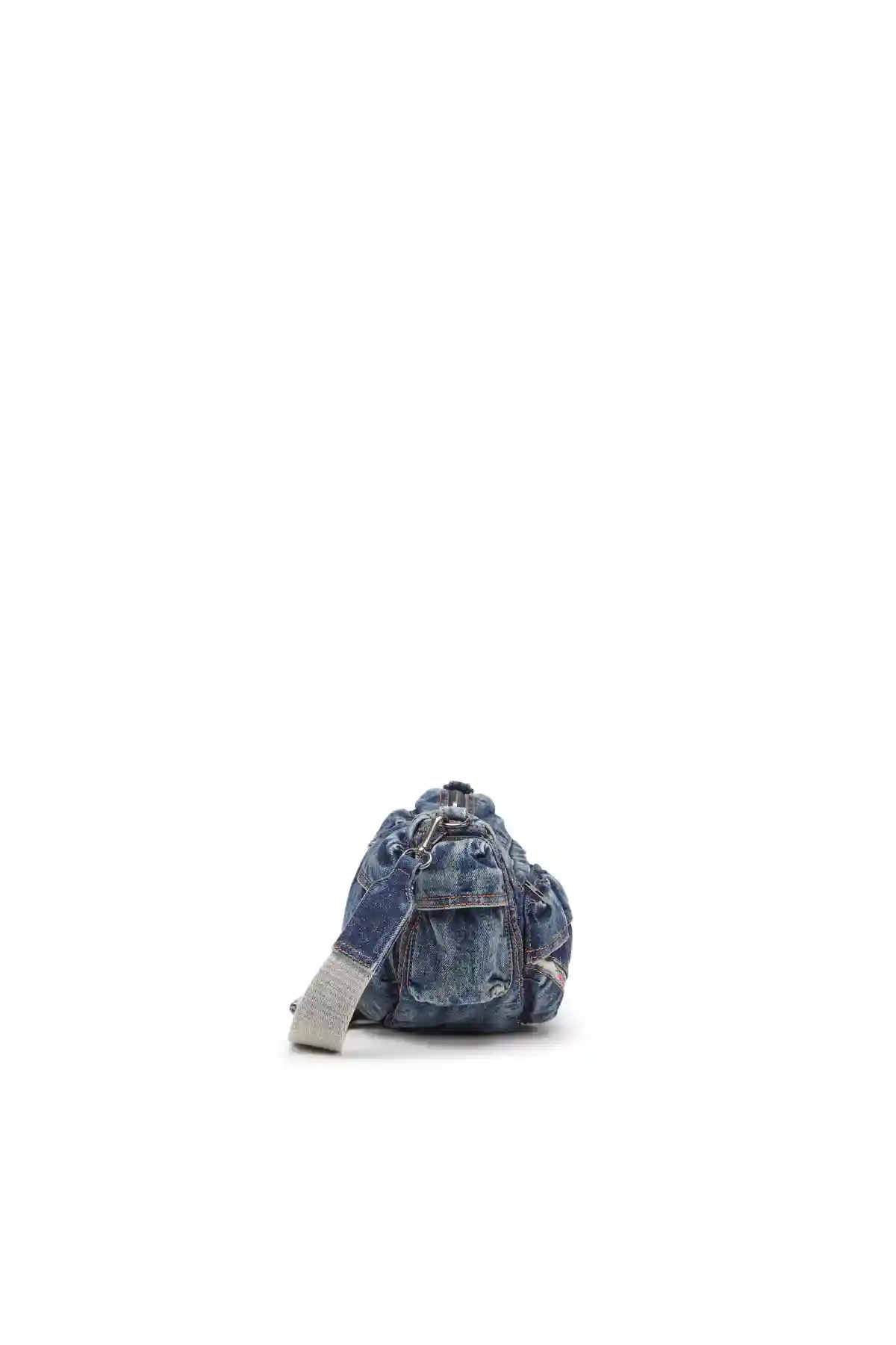Blue Travel 3000-Multipocket bag in treated denim