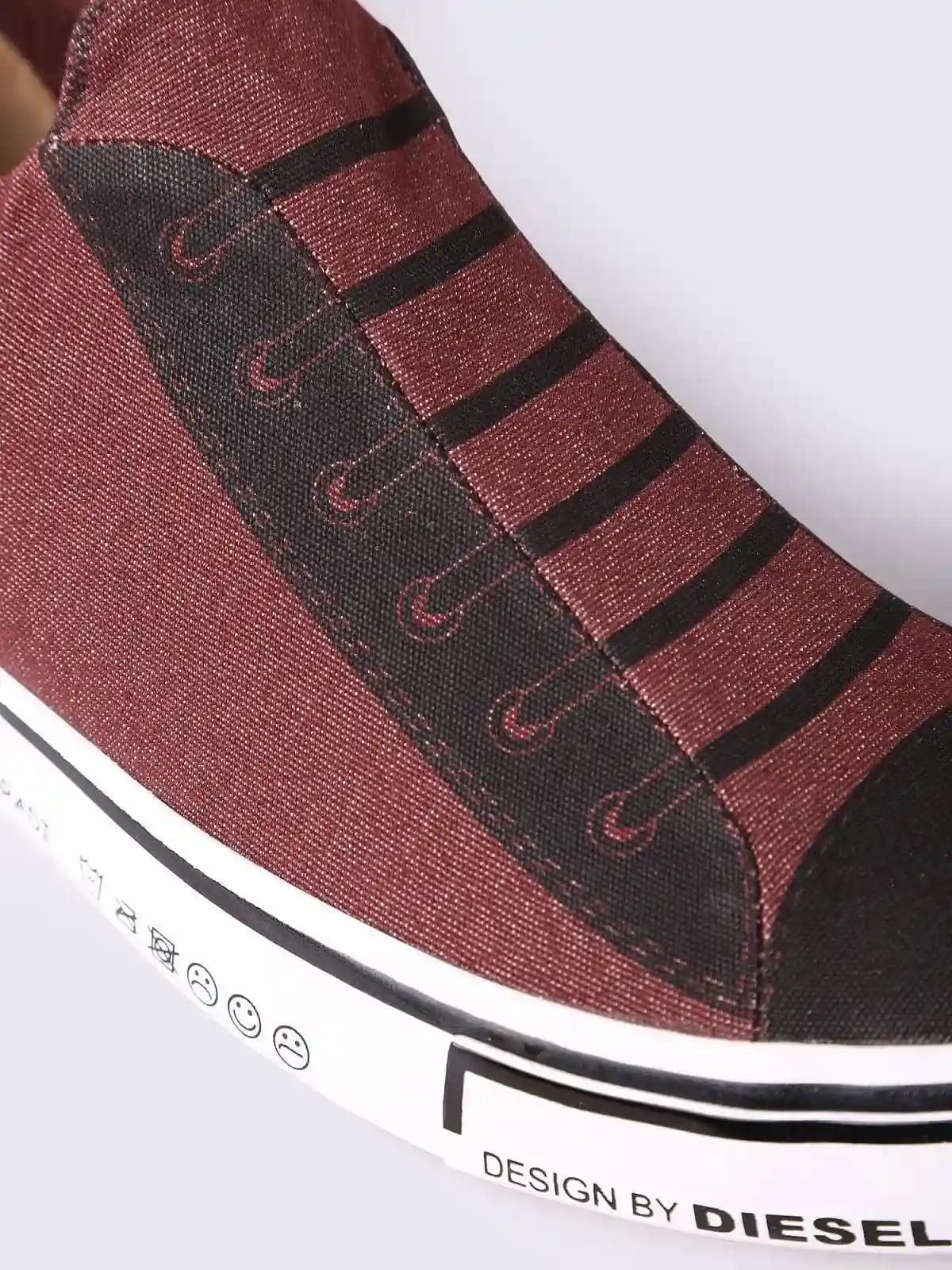 Red Imaginee S-Imaginee Low Sneakers