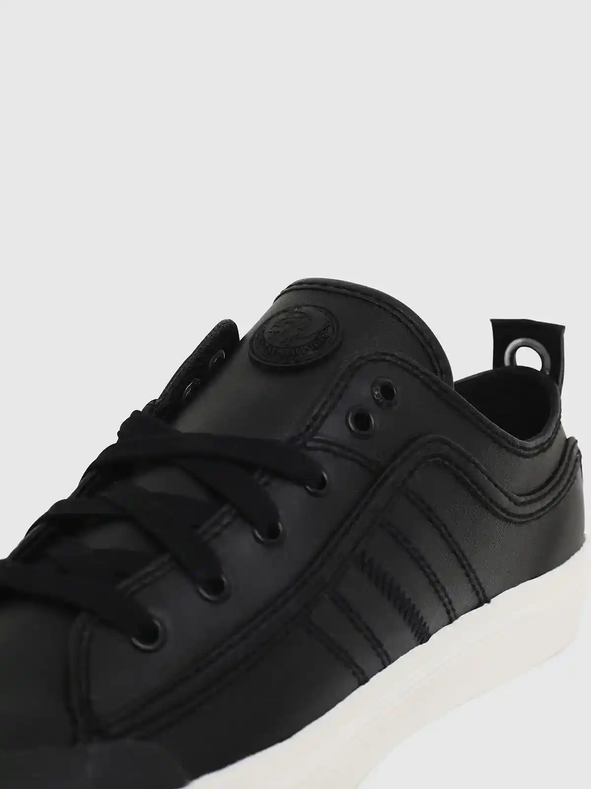 White Low-top sneakers in smooth leather