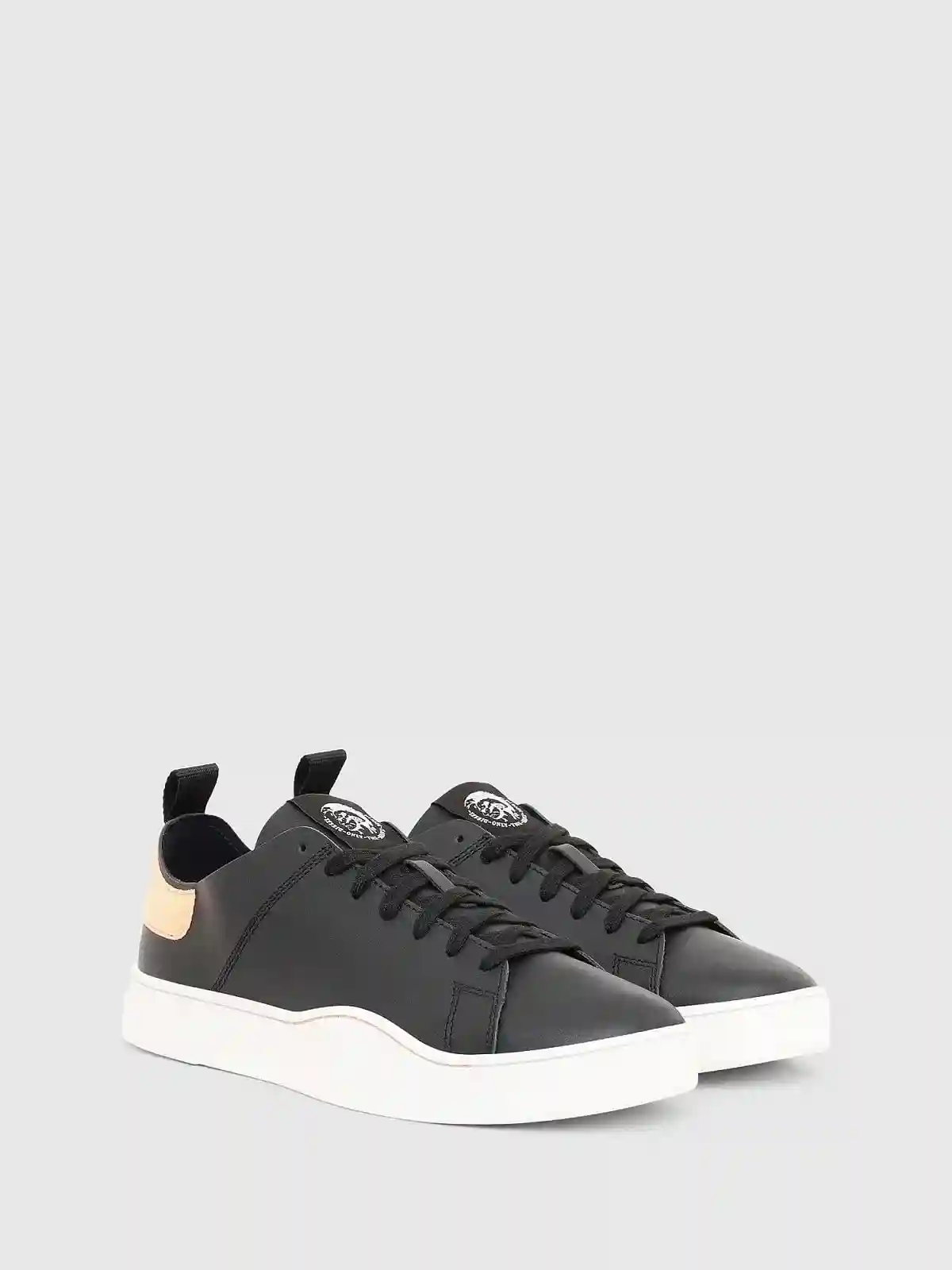 Blue Low-top sneakers in unlined leather