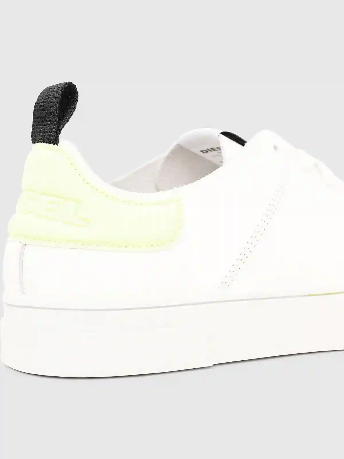 Black Low-top sneakers in unlined leather