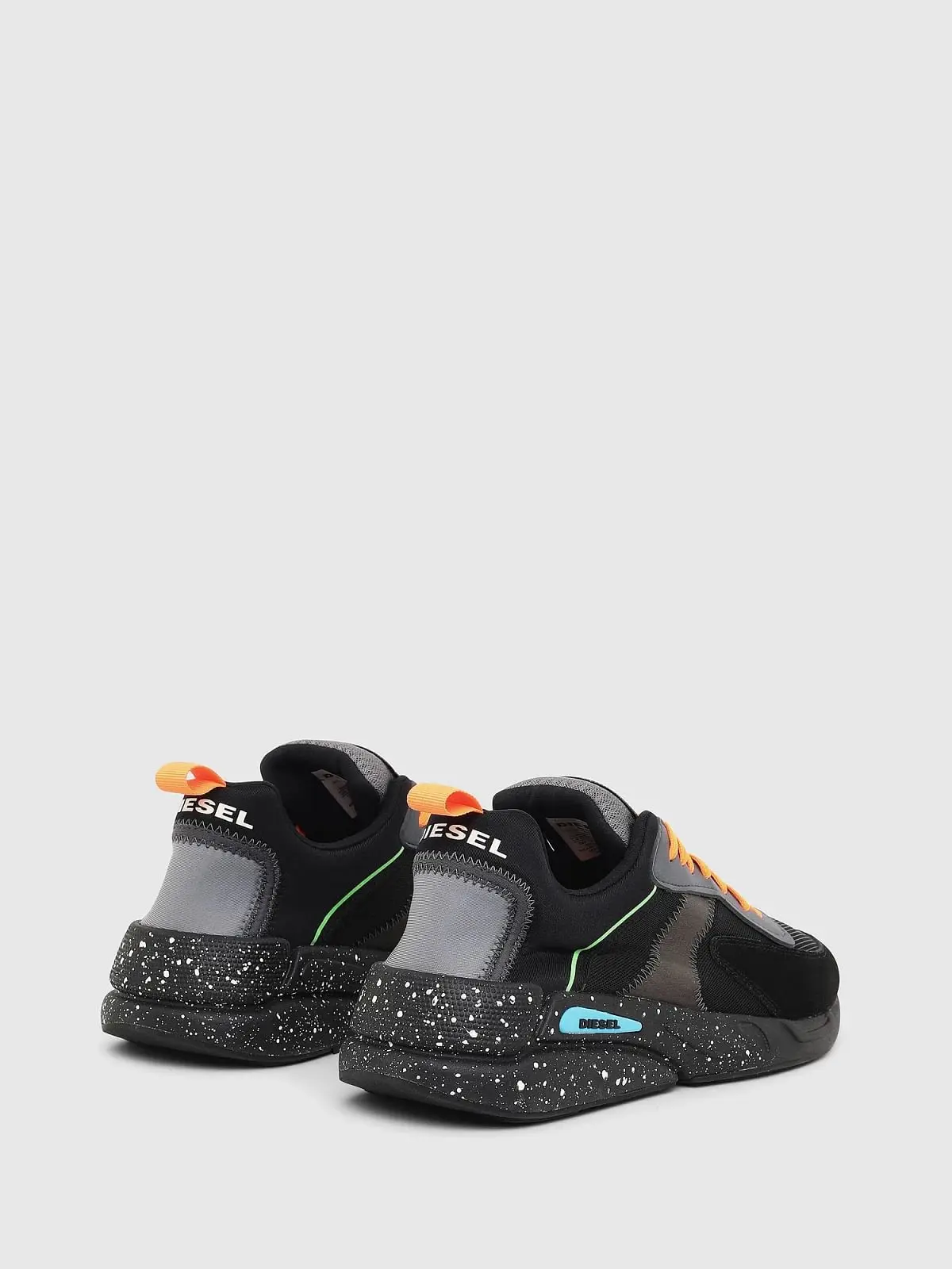Black Running sneakers with speckled sole