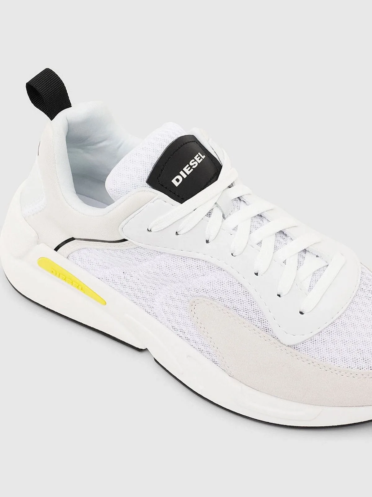 White Sneakers in mesh and suede