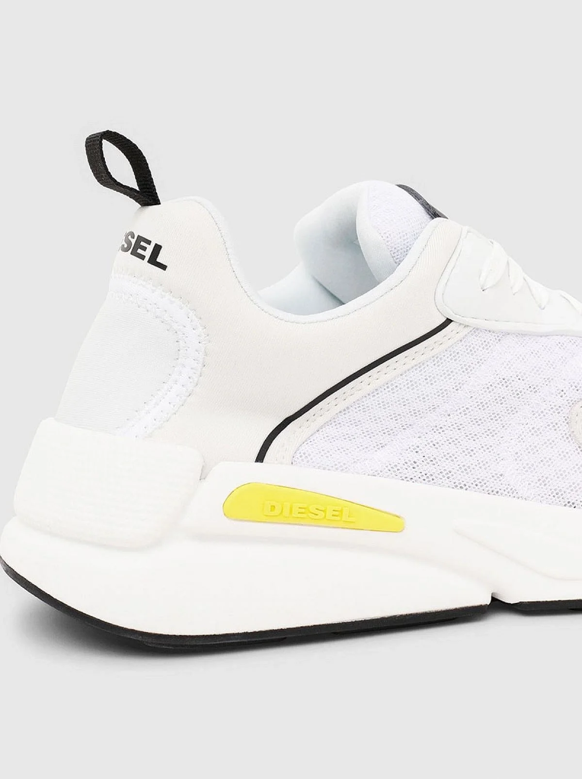 White Sneakers in mesh and suede