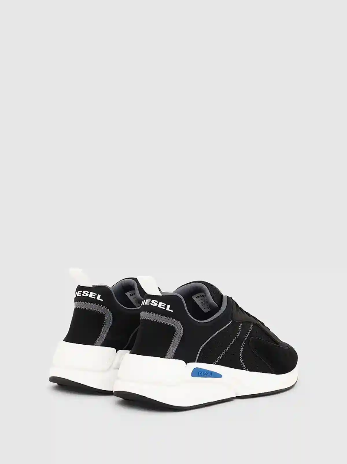 Black Sneakers in mesh and suede