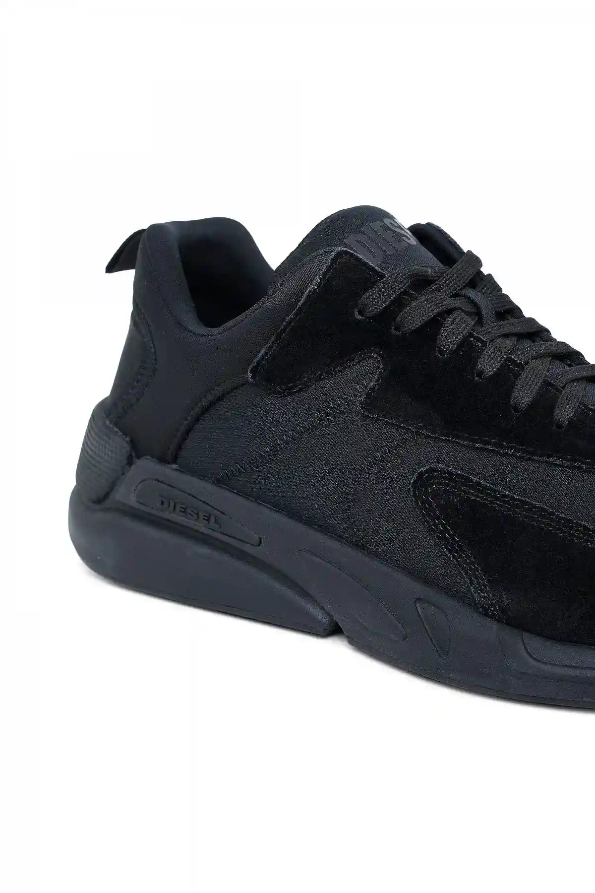 Black Sneakers in ripstop and suede