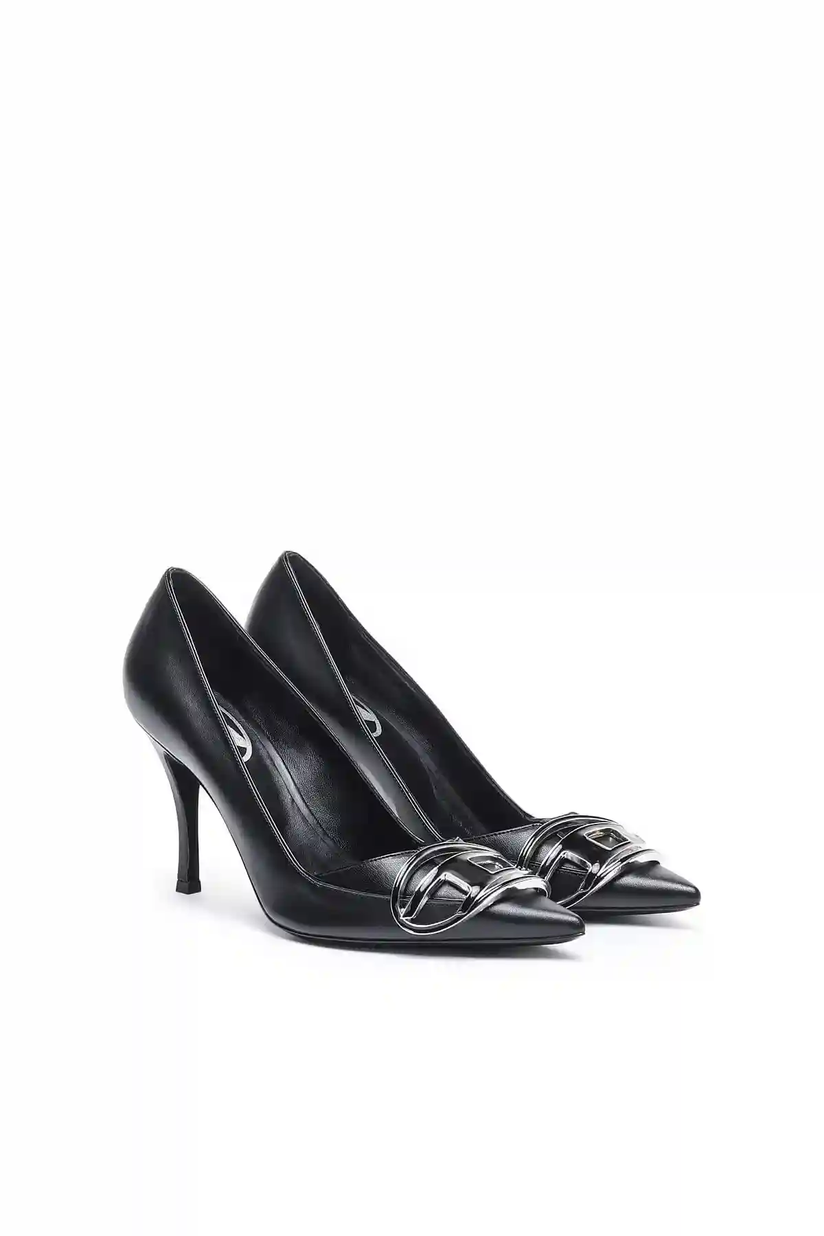 Black Leather pumps