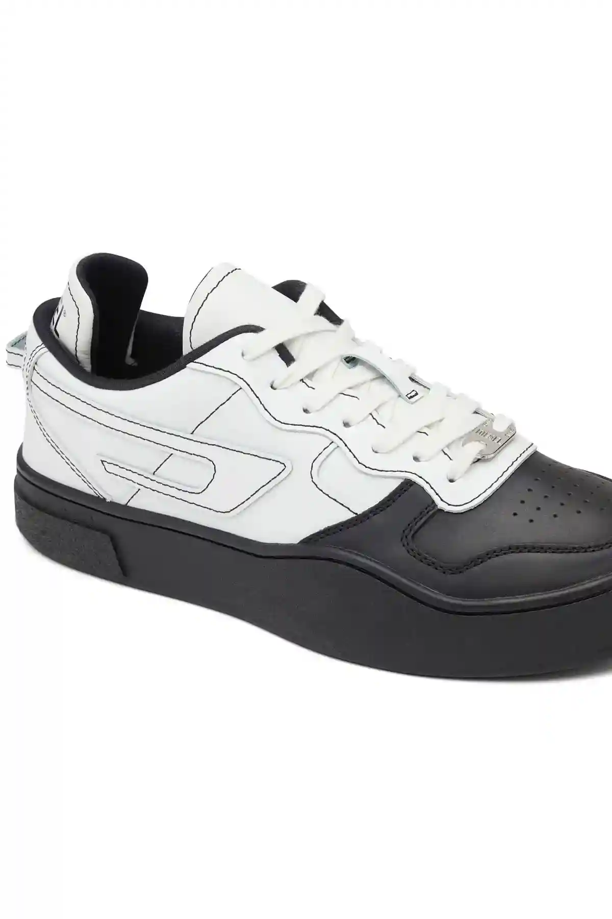 White and Black S-Ukiyo Low X-Sneakers with logo collar