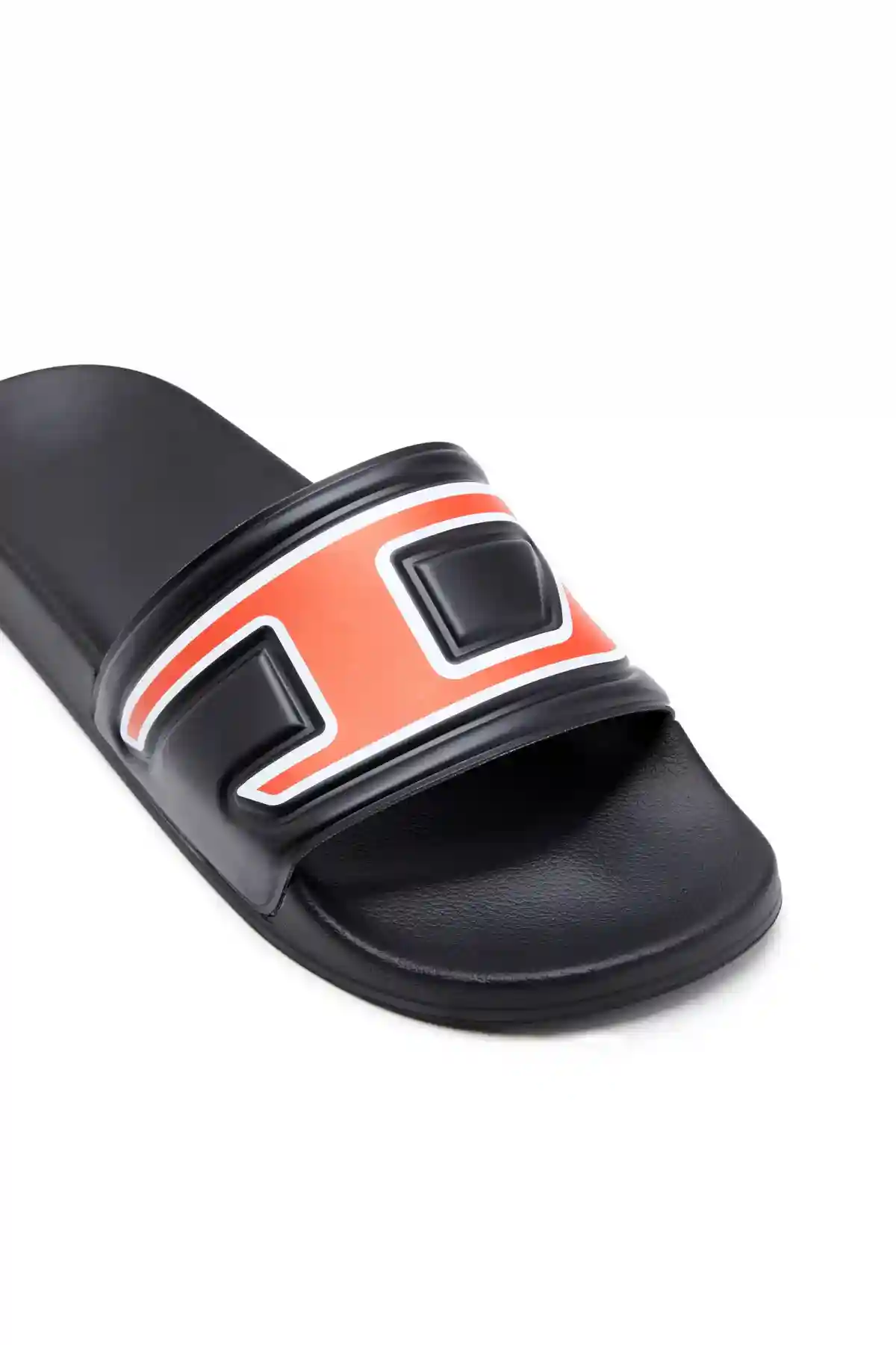 Black Sa-Mayemi-Pool slides with embedded D logo
