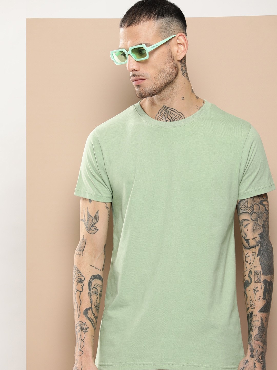 Difference Of Opinion Men's Green Plain T-Shirt