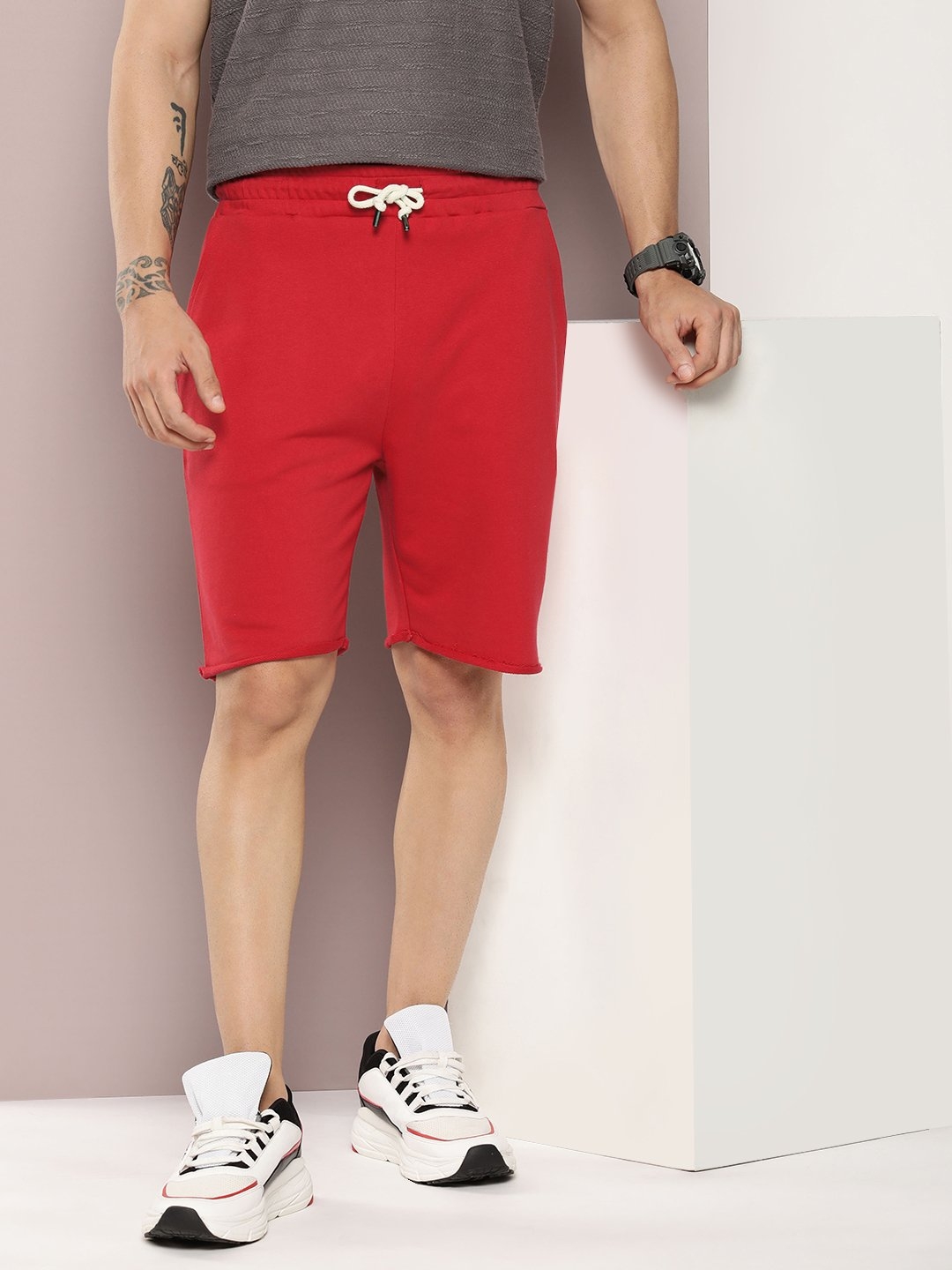 Dillinger Red Solid shorts