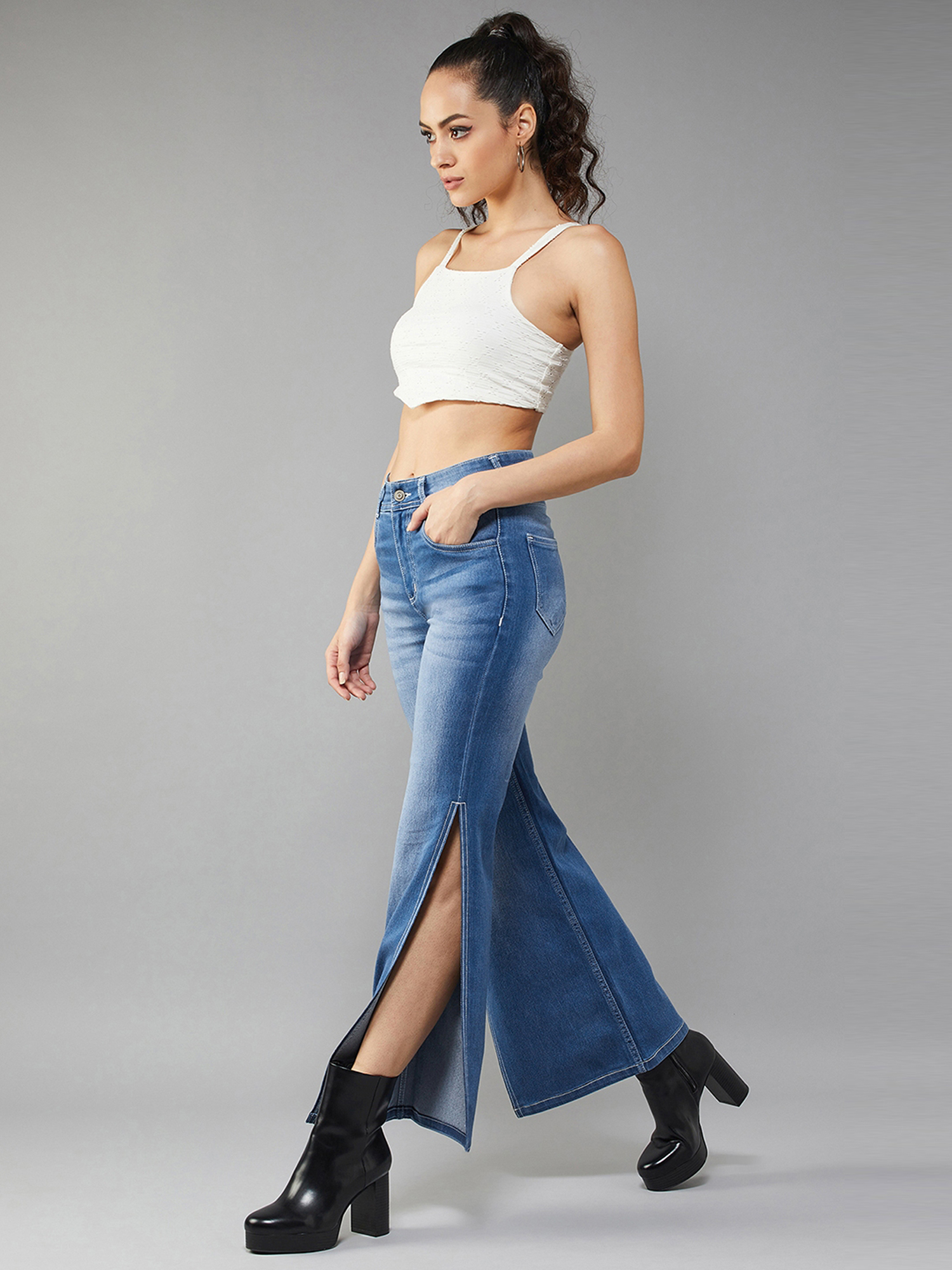 Women s Light Blue Wide Leg Fit Mid Rise Clean Look Regular