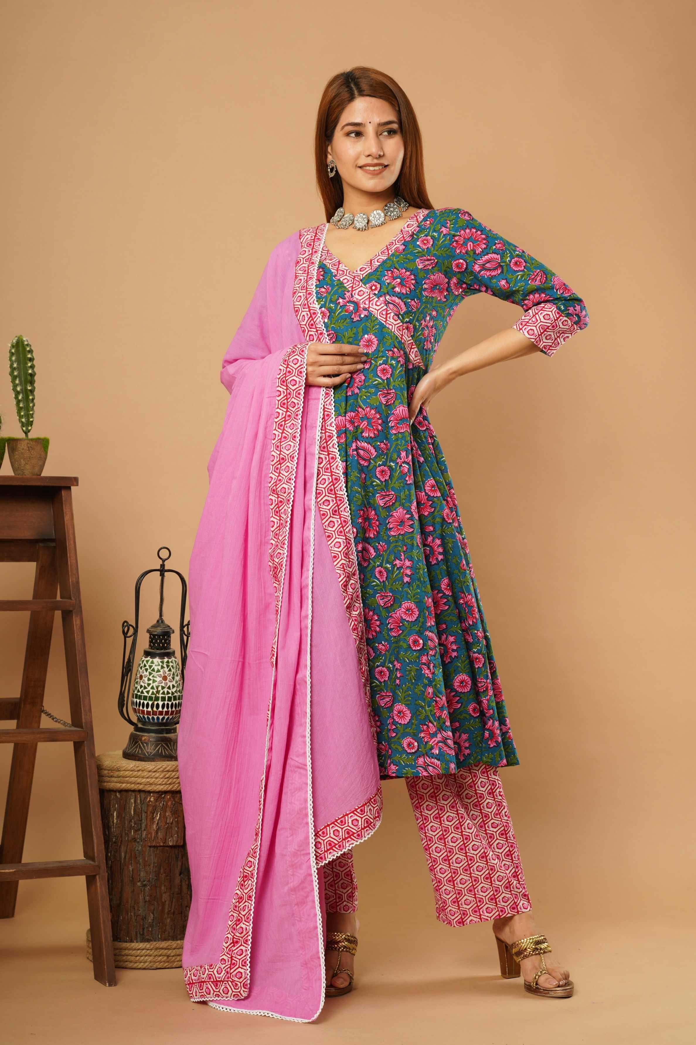 ANGRAKHA PRINTED KURTA SET WITH MULMUL DUPATTA