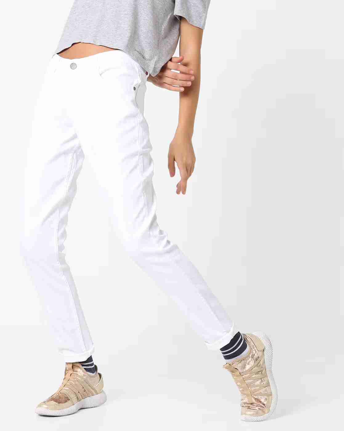 Women Mid-Rise Relaxed Fit Solid Clean Jeans