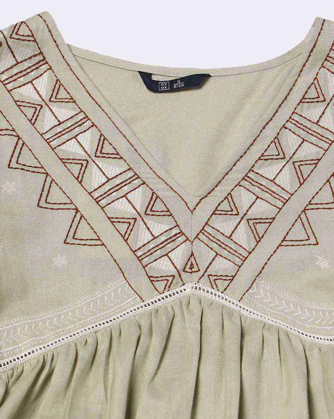 Women Embroidered Relaxed Fit Tunic
