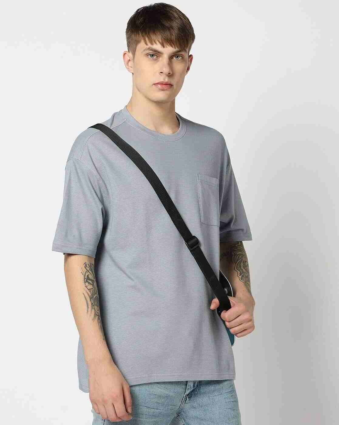 Men Regular Fit Crew-Neck T-Shirt with Patch Pocket