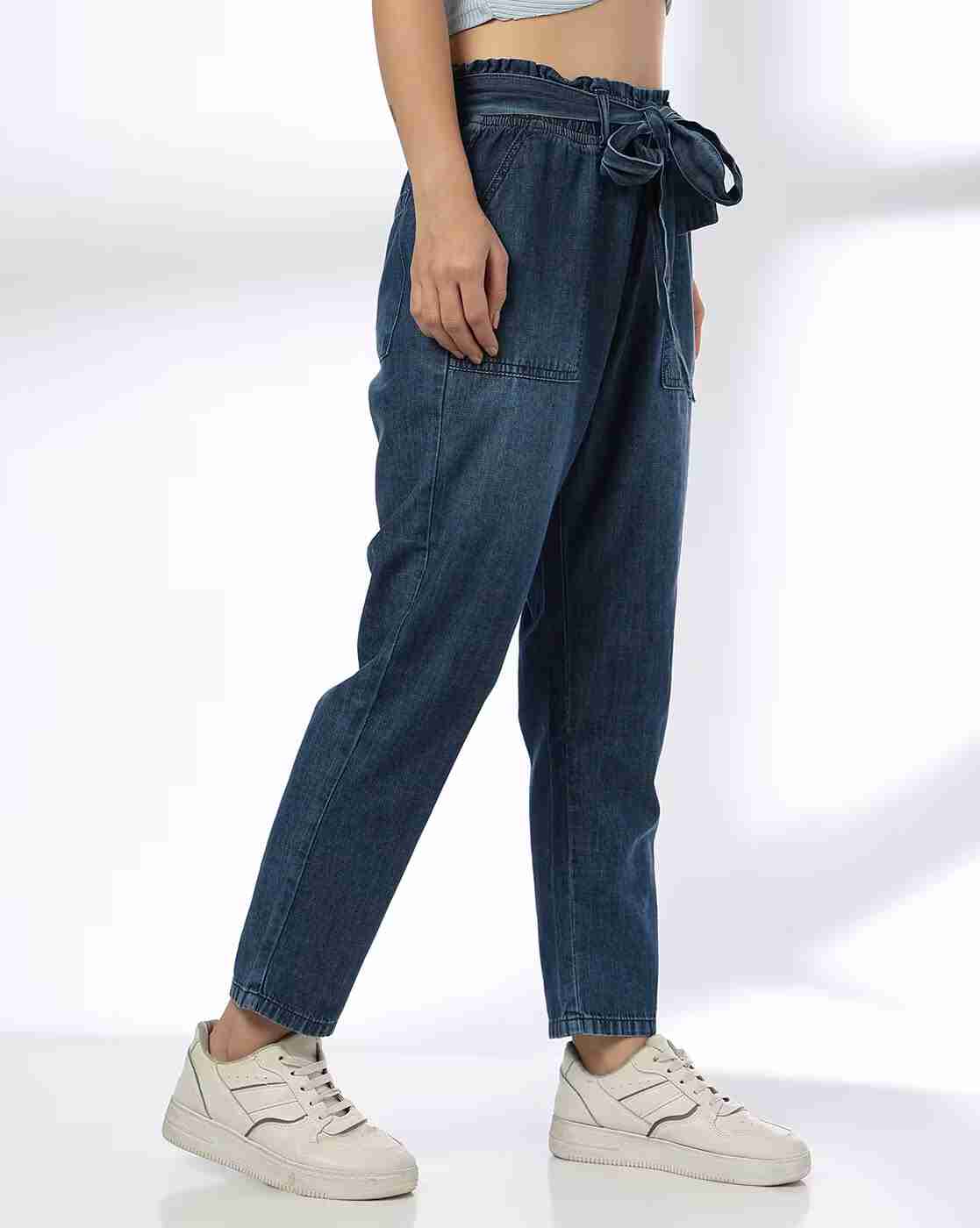 DNMX | Women Lightly Washed Relaxed Fit Jeans with Belt|1