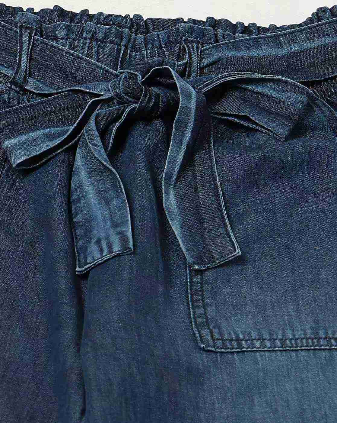 DNMX | Women Lightly Washed Relaxed Fit Jeans with Belt|4