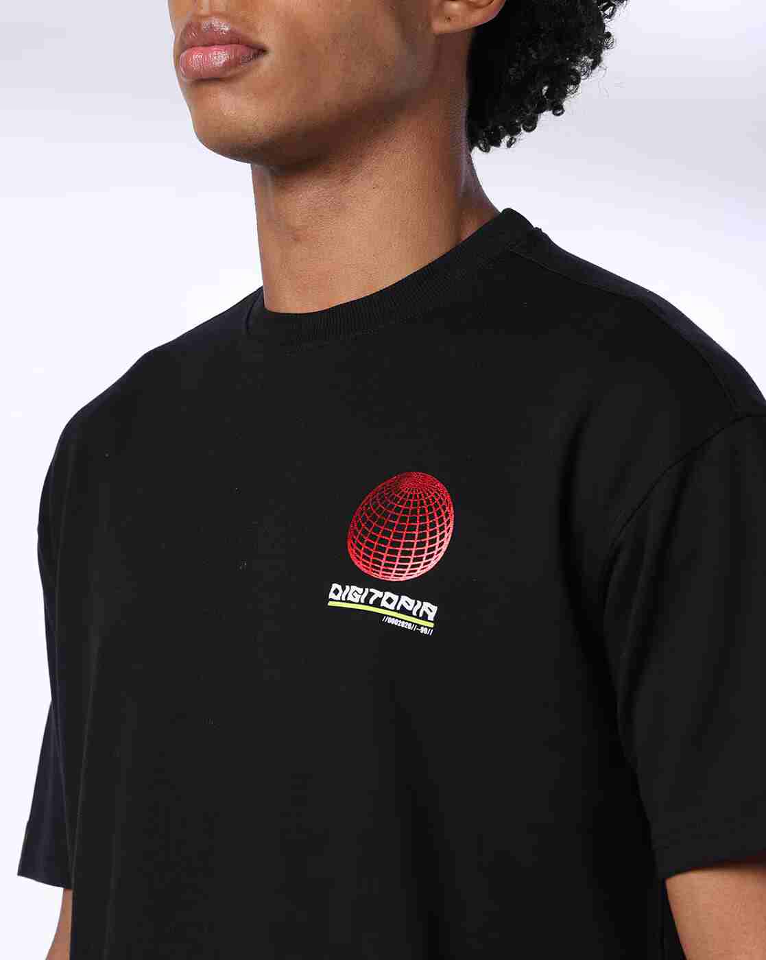 DNMX | Men Typographic Print Boxy Fit Crew-Neck T-Shirt|4