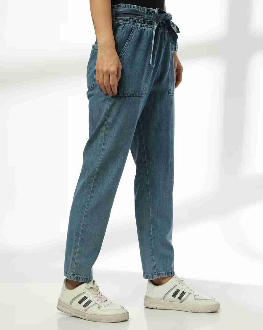 DNMX | Women Lightly Washed Relaxed Fit Ankle-Length Jeans|1