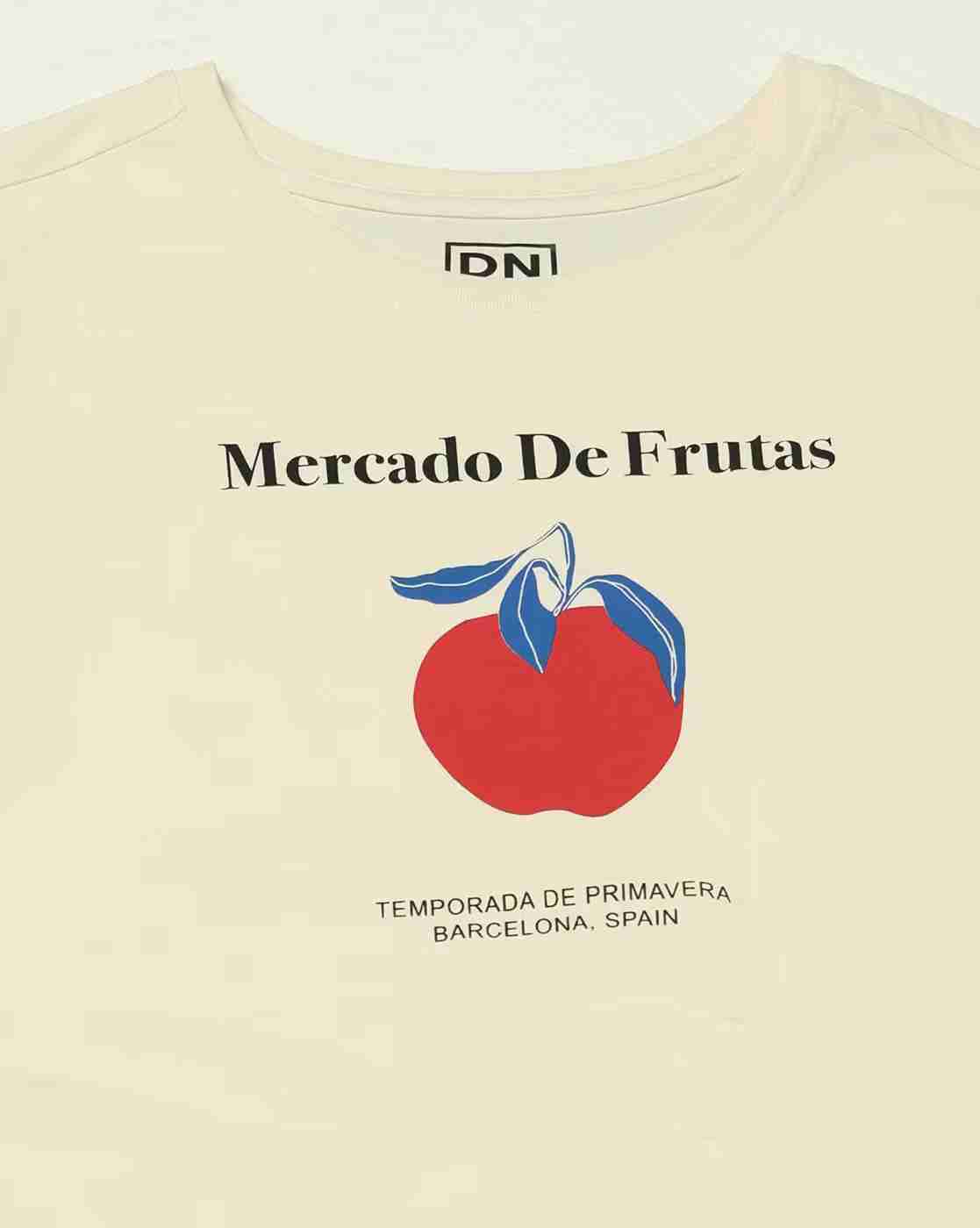 DNMX | Women Mercado De Frutas Printed Regular Fit Crew-Neck T-Shirt|4