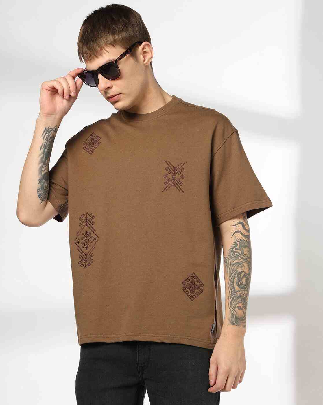 Men Embroidered Boxy Fit Crew-Neck T-Shirt