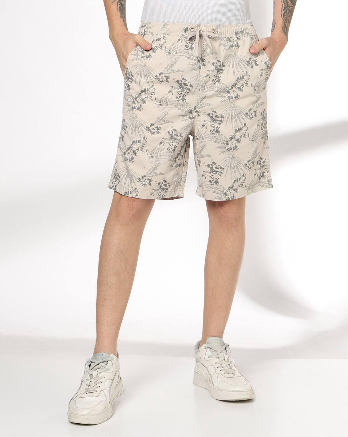 Men Floral Print Slim Fit Shorts
