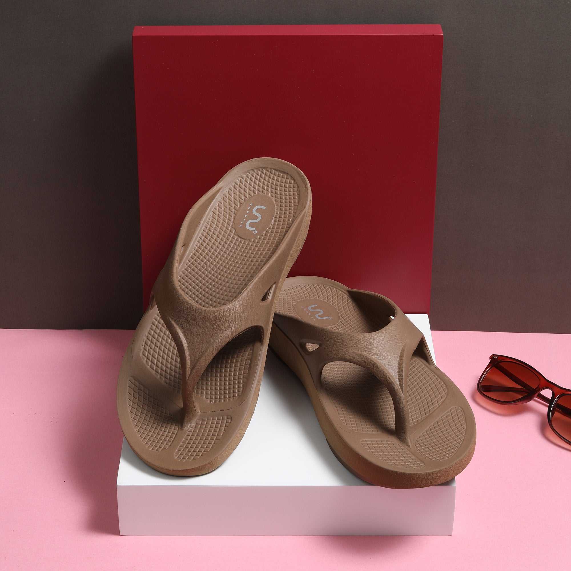 Men Casual Brown Flip Flops