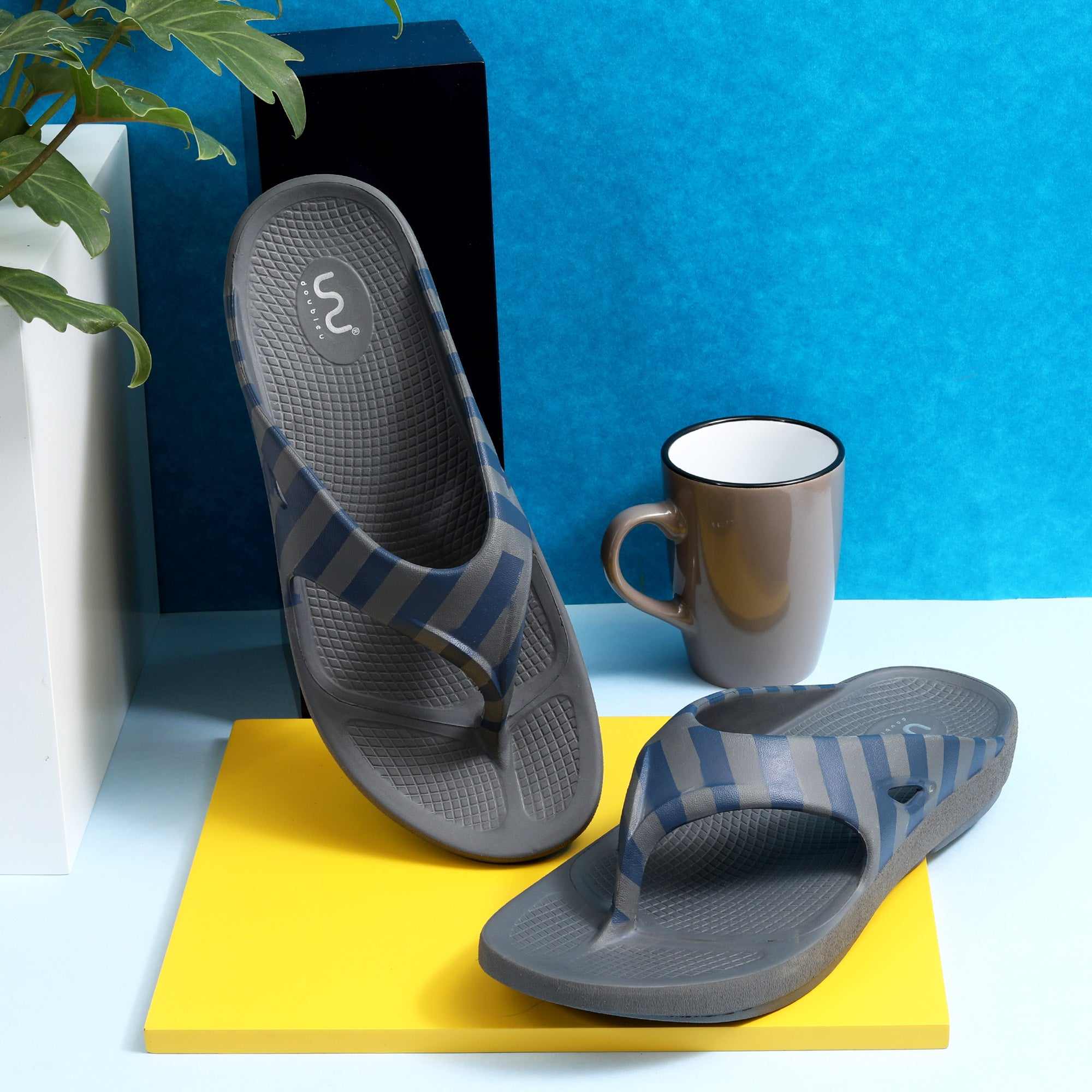 Men Casual Grey Flip Flops