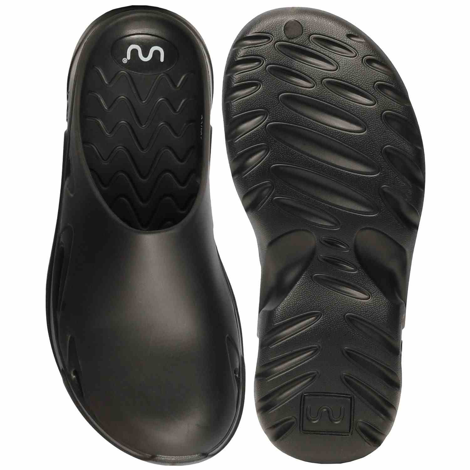 8151 Black Men Clog
