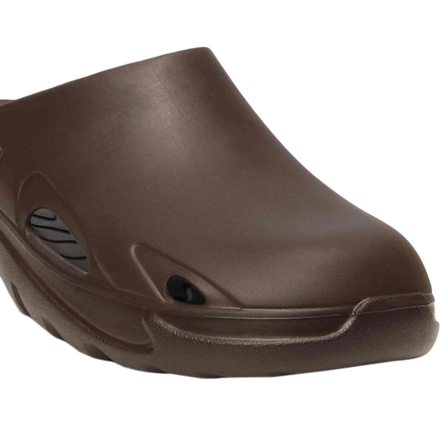 8152 C Brown Men Clog