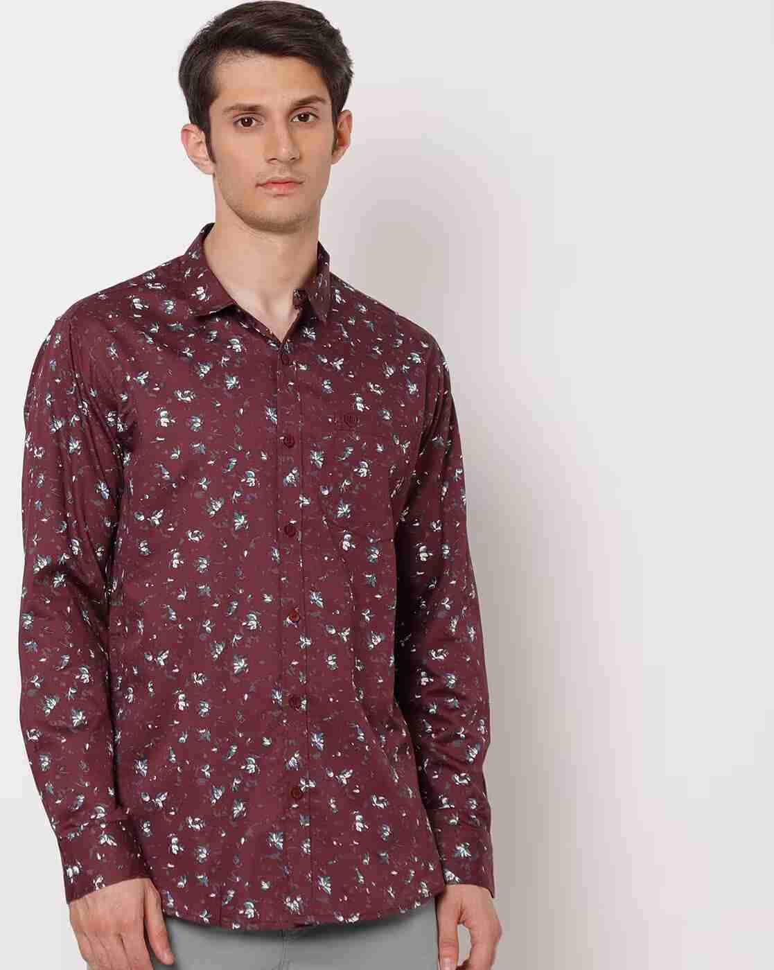 Men Floral Print Slim Fit Shirt with Patch Pocket