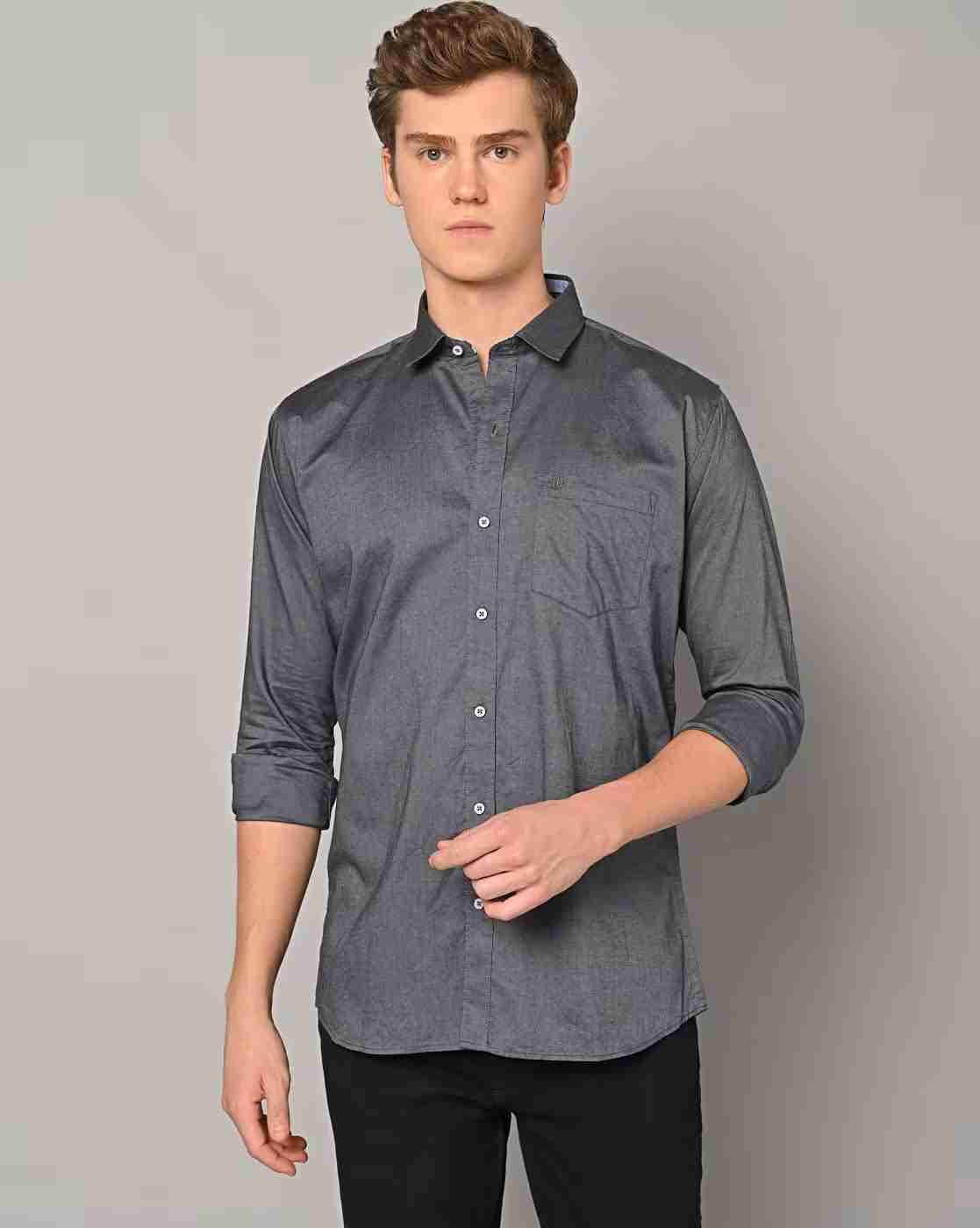 Men Slim Fit Shirt with Patch Pocket