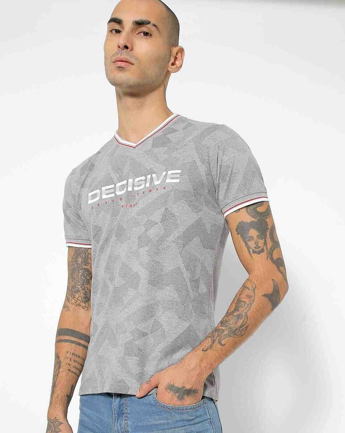 Typographic Print Slim Fit V-neck T-shirt