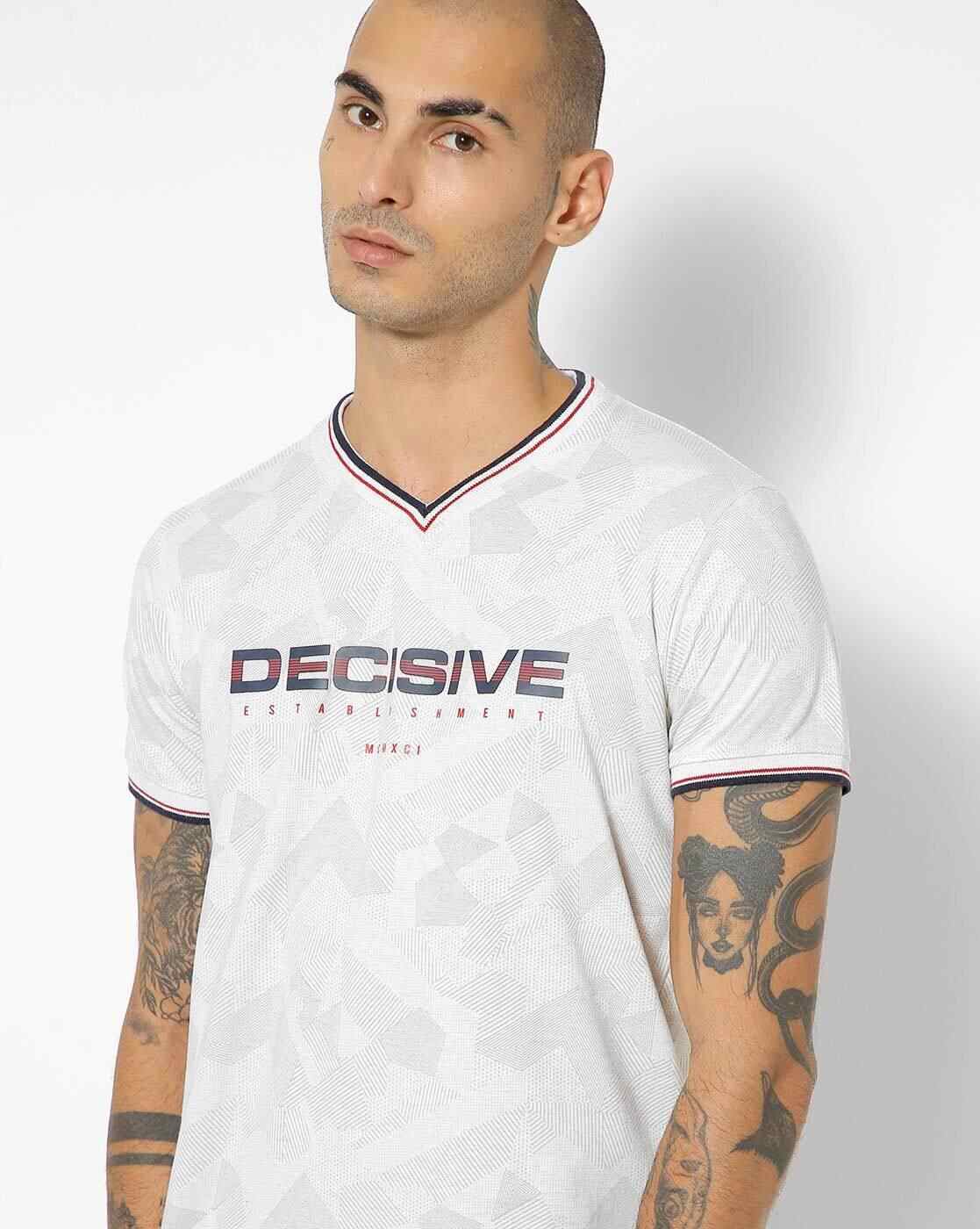 DUKE | Typographic Print Slim Fit V-neck T-shirt|0