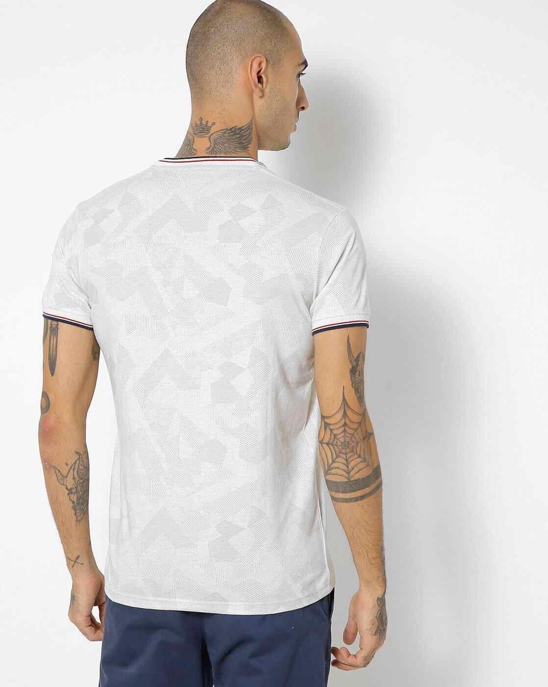DUKE | Typographic Print Slim Fit V-neck T-shirt|1