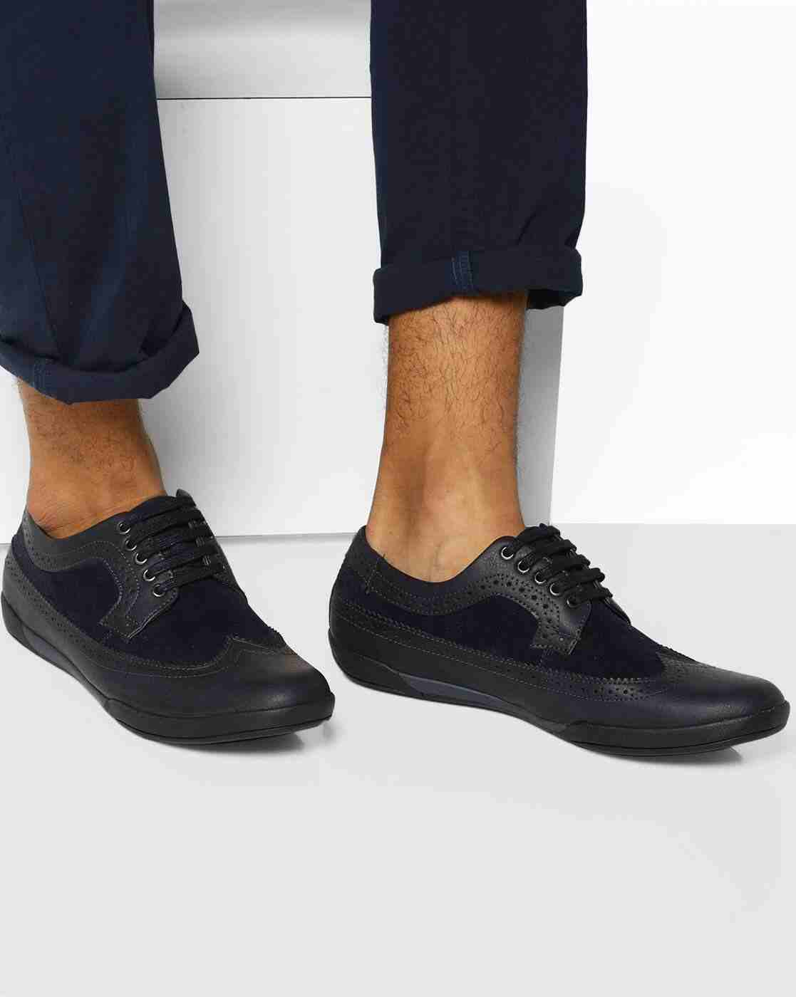 Lace-Up Casual Shoes with Broguing