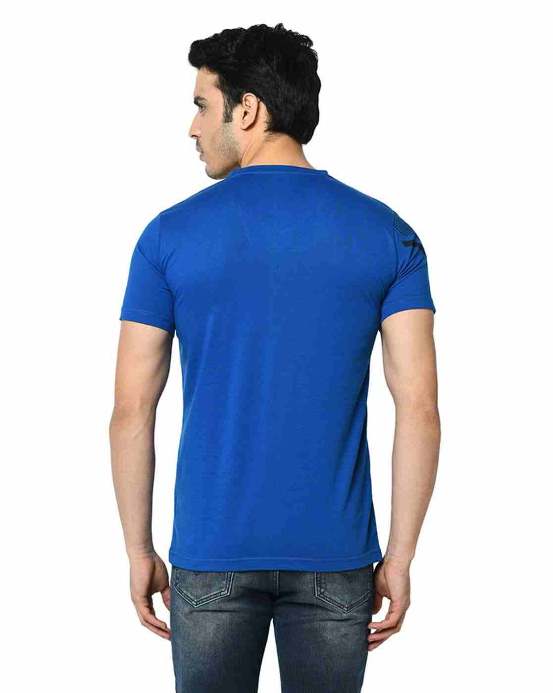 DUKE | Graphic PrintV-neck T-shirt|2
