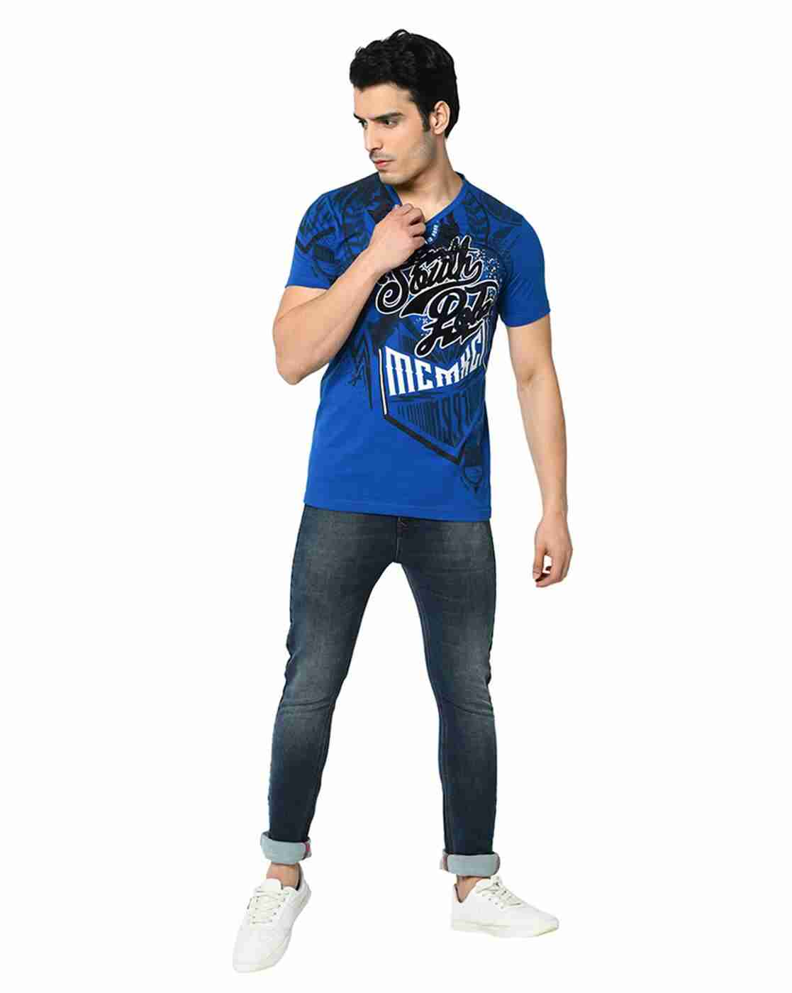 DUKE | Graphic PrintV-neck T-shirt|3