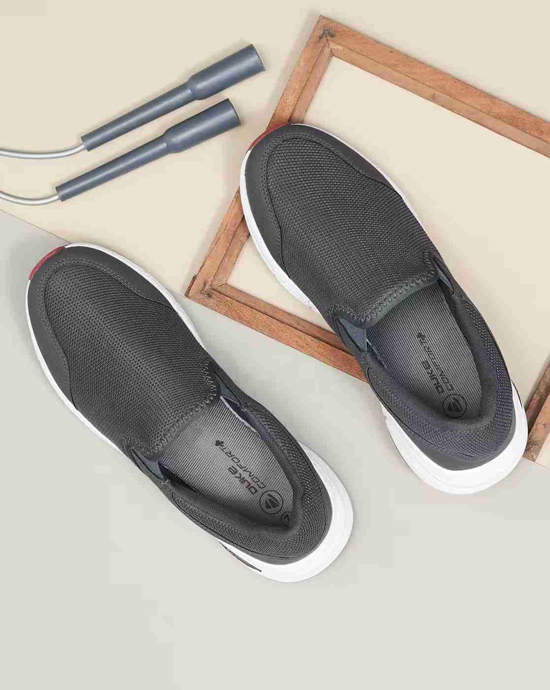 Panelled Low-Top Running Shoes