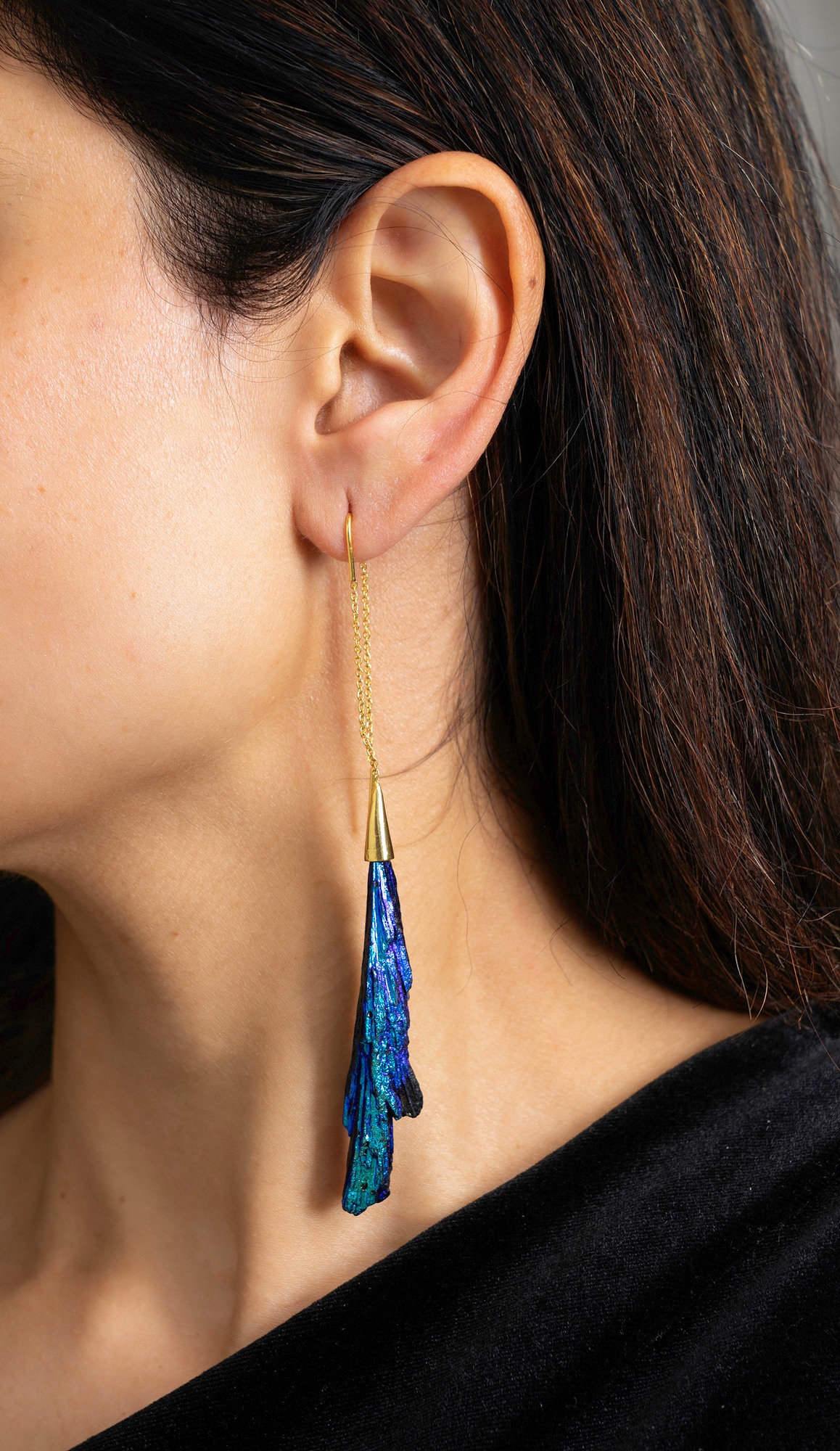 Iridescent drop earrings