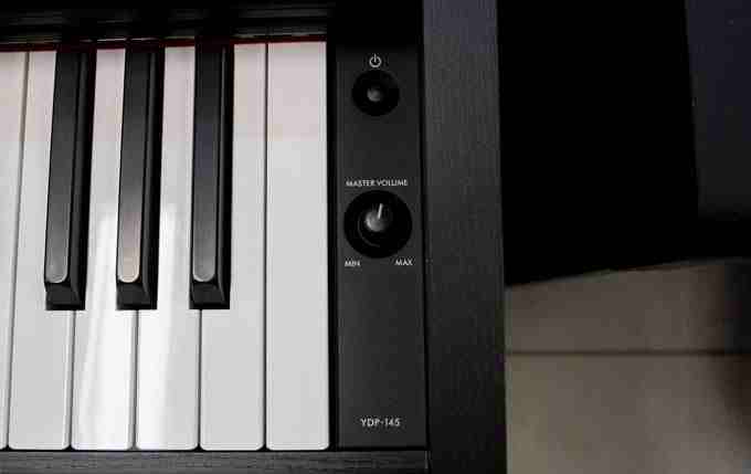 Yamaha YDP-145 Arius 88-Key Digital Piano with Bench, White 4