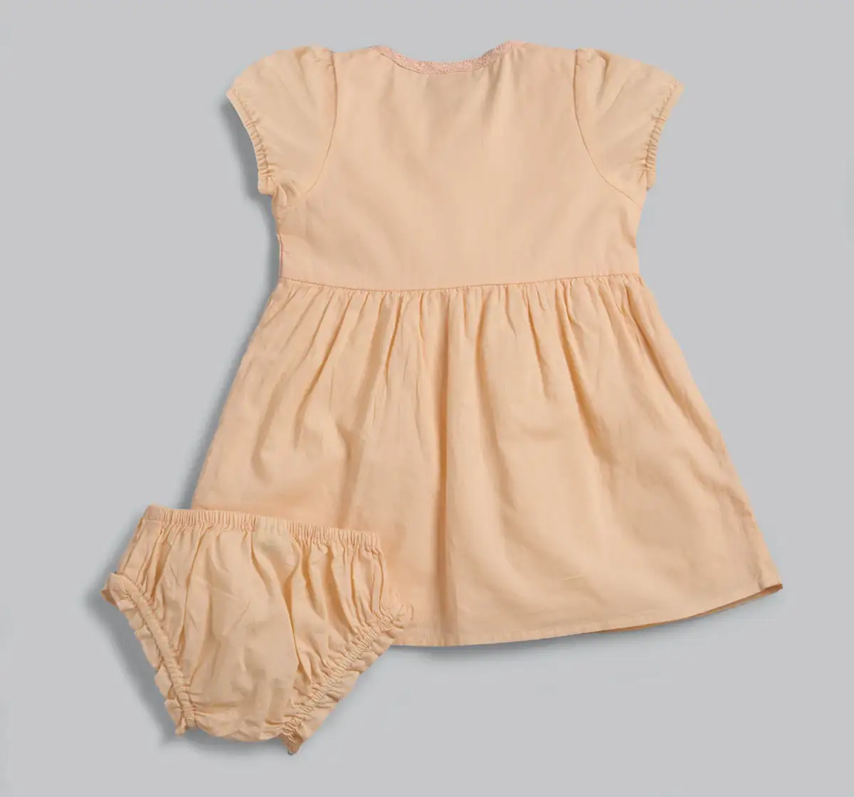 Infants Girls Pleated & Lace Detailed Dress With Bloomer - Peach