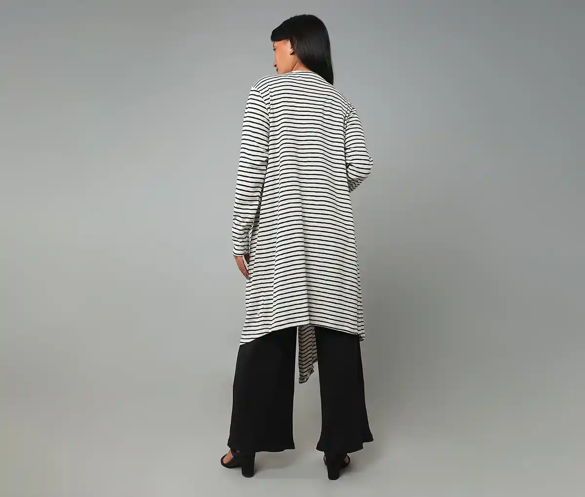 Maternity Full Sleeves Shrug