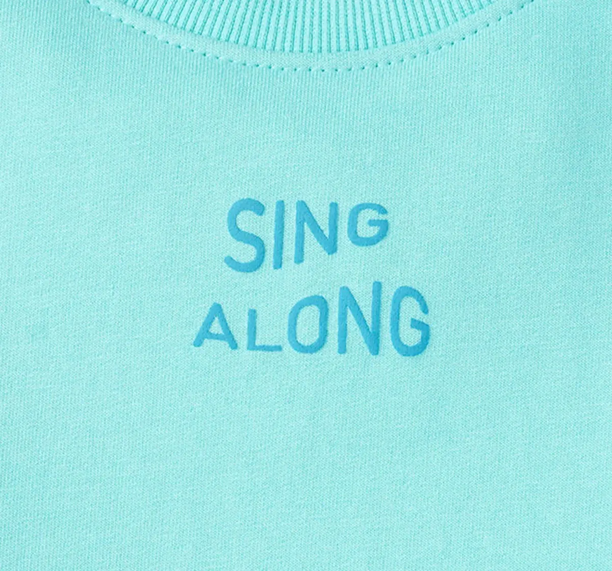 Girls Printed Sweatshirt With Pocket