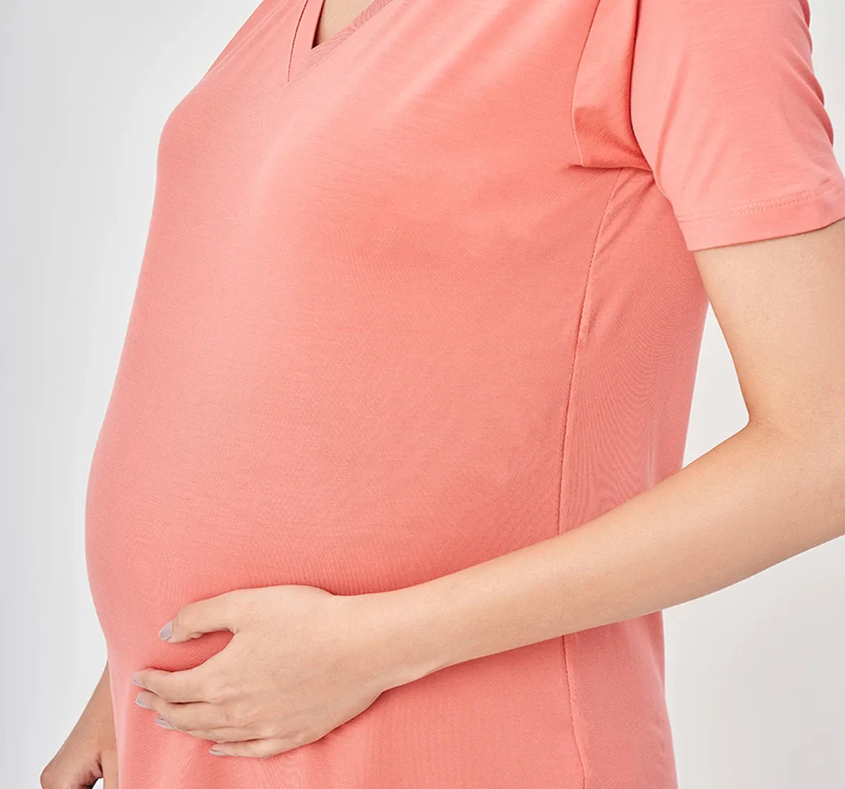 Maternity V-neck Half-Sleeves T-Shirt -Pink