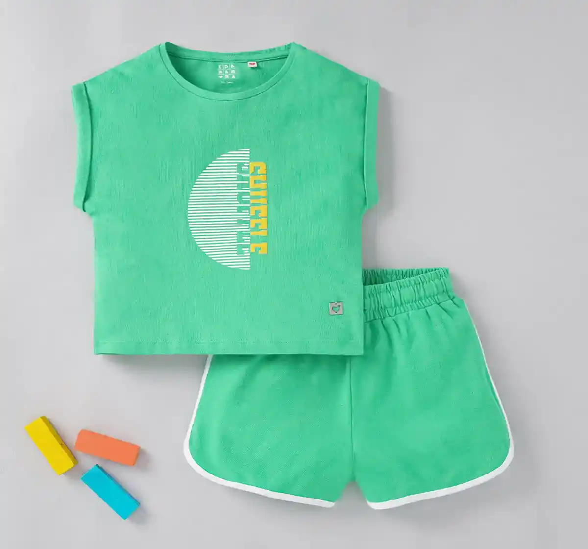 Girls Printed Tee And Shorts Set