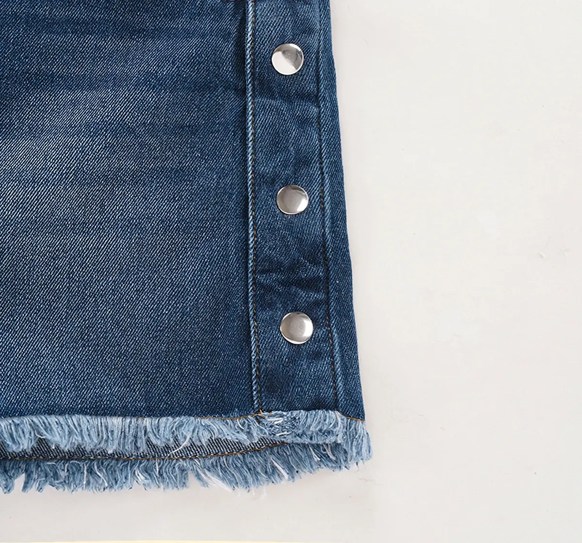 Girls High Waist Shorts - Mid Wash