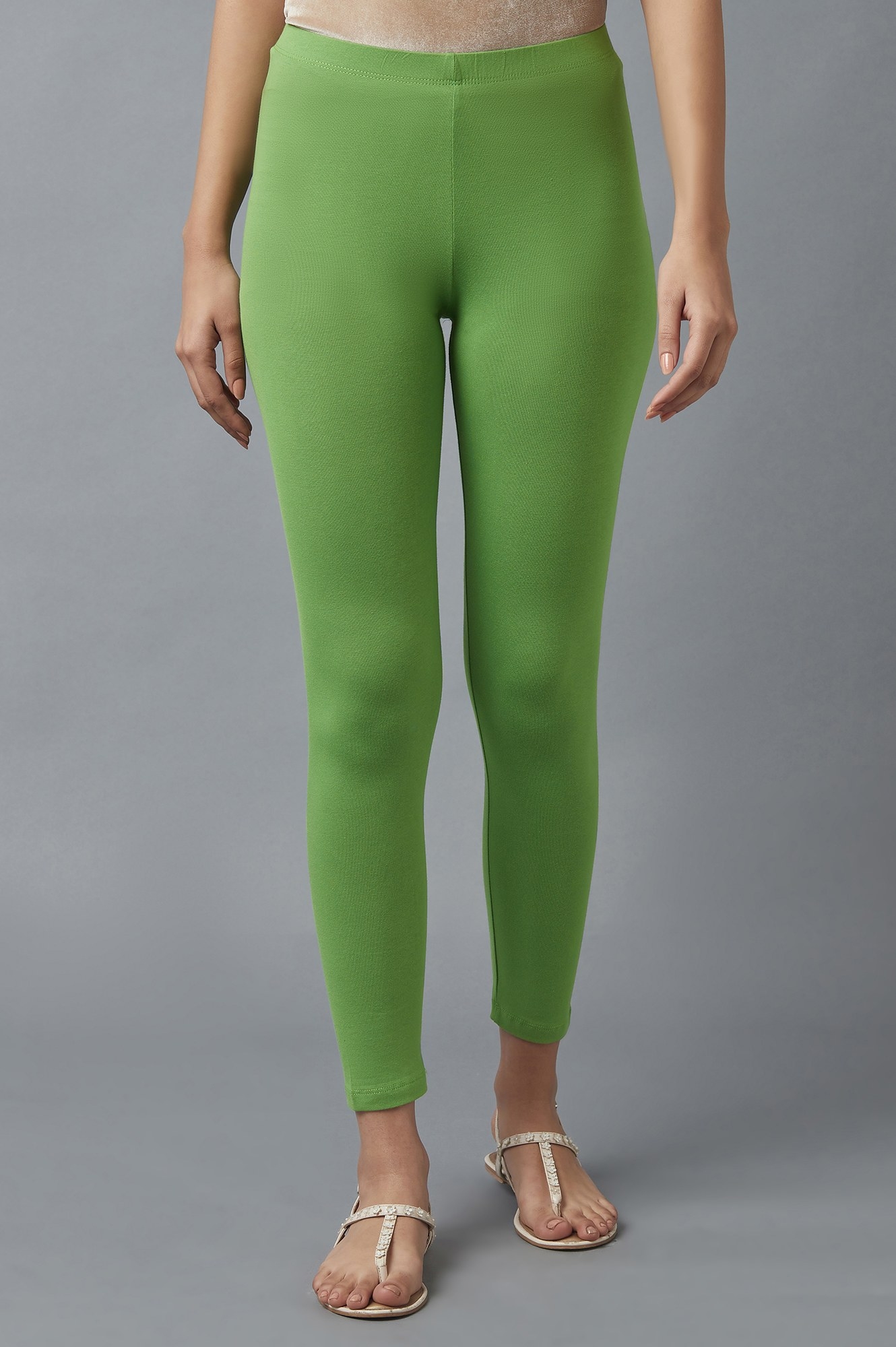 Buy Green Leggings for Women by LYRA Online | Ajio.com