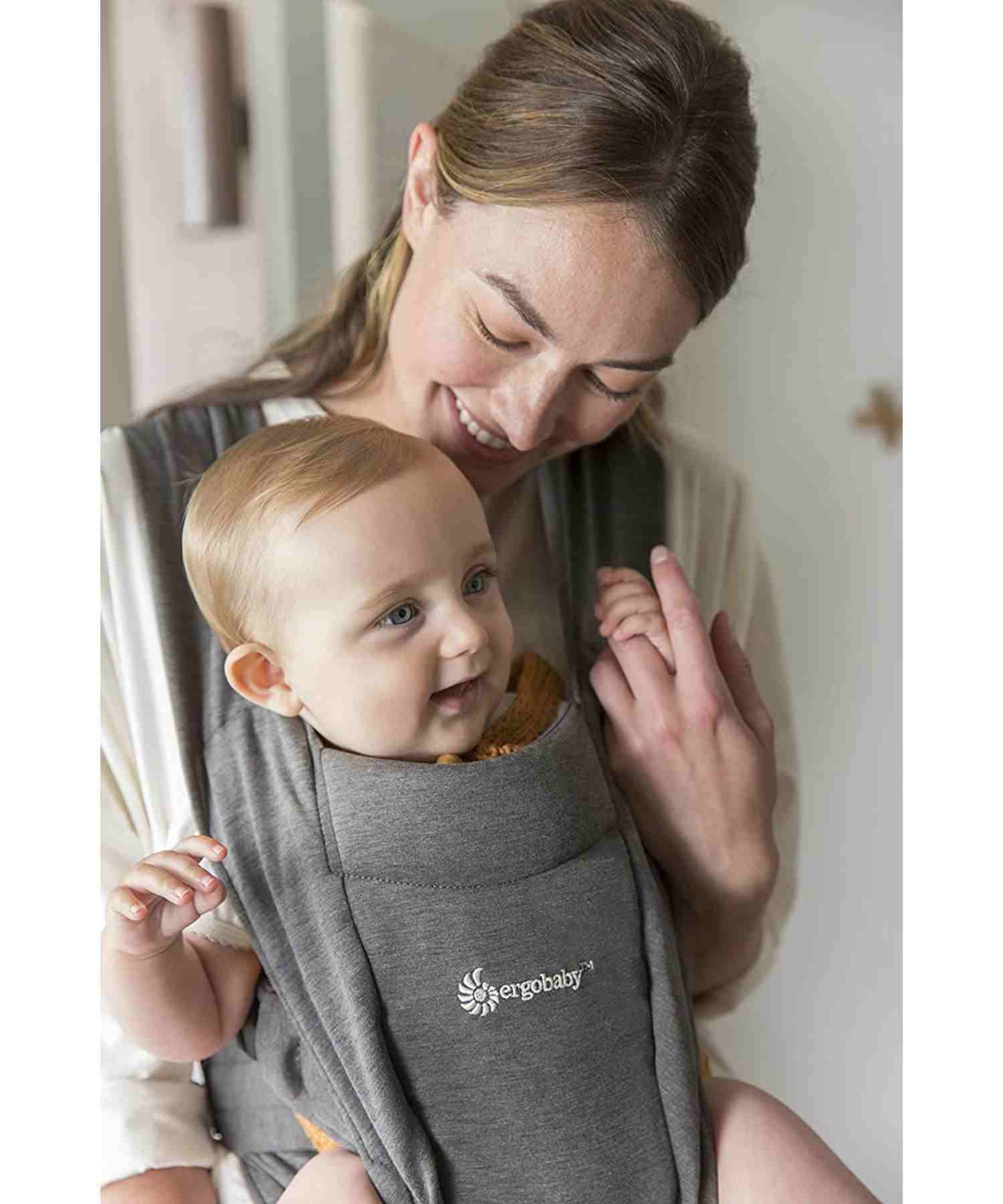 https://cdn.fynd.com/v2/falling-surf-7c8bb8/fyprod/wrkr/products/pictures/item/free/original/ergobaby/BCEMAGRY/2/JZmjVzVsCn-493659076_3.jpg